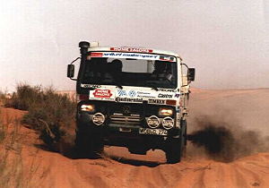 LT 4x4 Paris Dakar.jpg