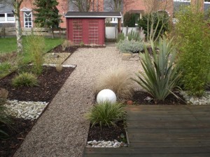 Amelsb. Garten 6.4.08.jpg (92.29 KiB) 1560-mal betrachtet Amelsb. Garten 6.4.08.jpg